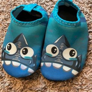 Water shoes